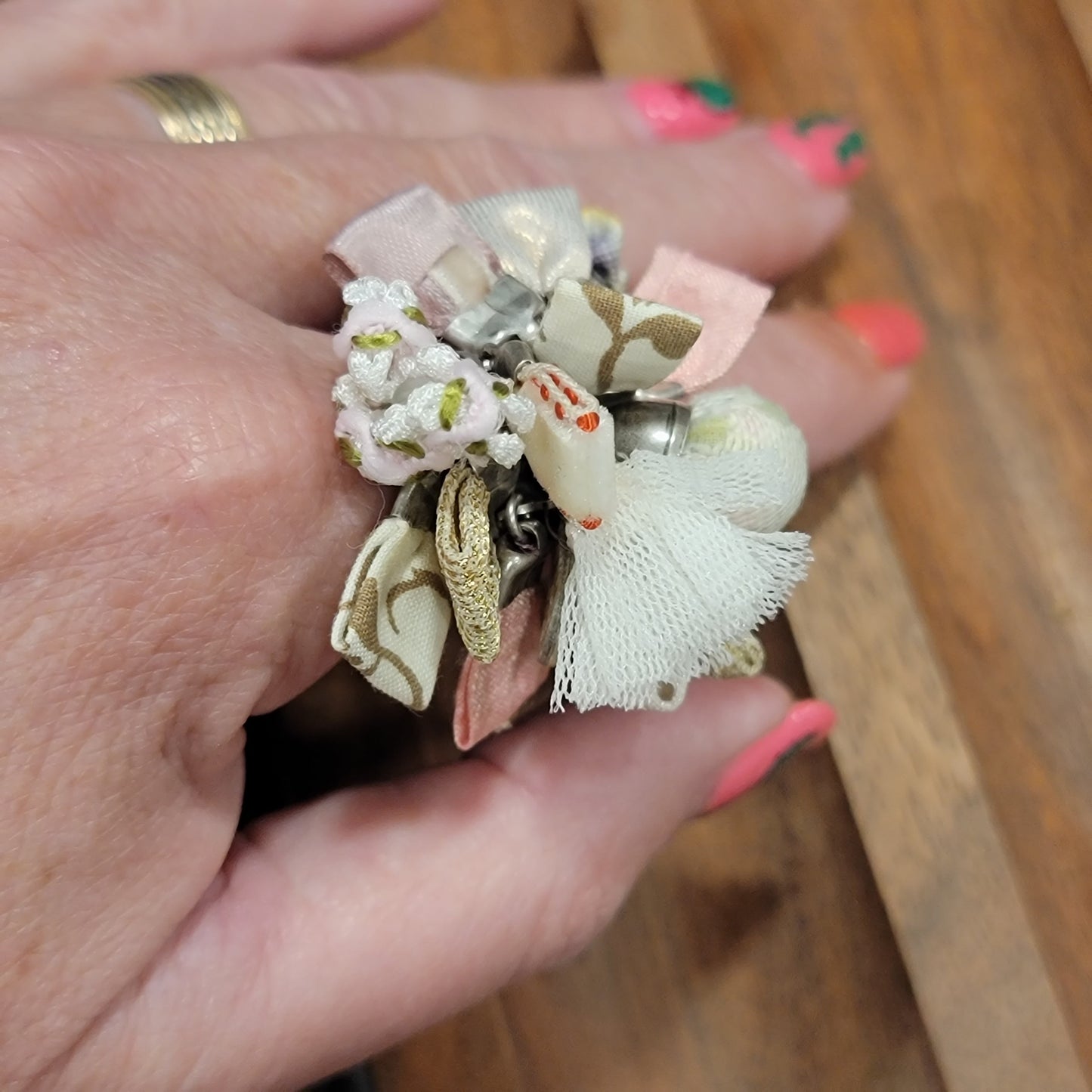 Silk Charm Ring - White, Pink Gold and Sage