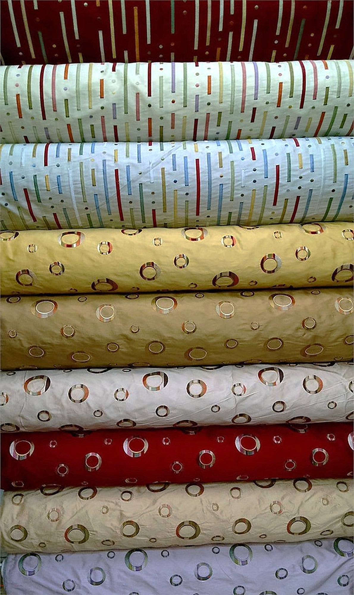 Circulo Collection - Embroidered Silk Dupioni - Garnet