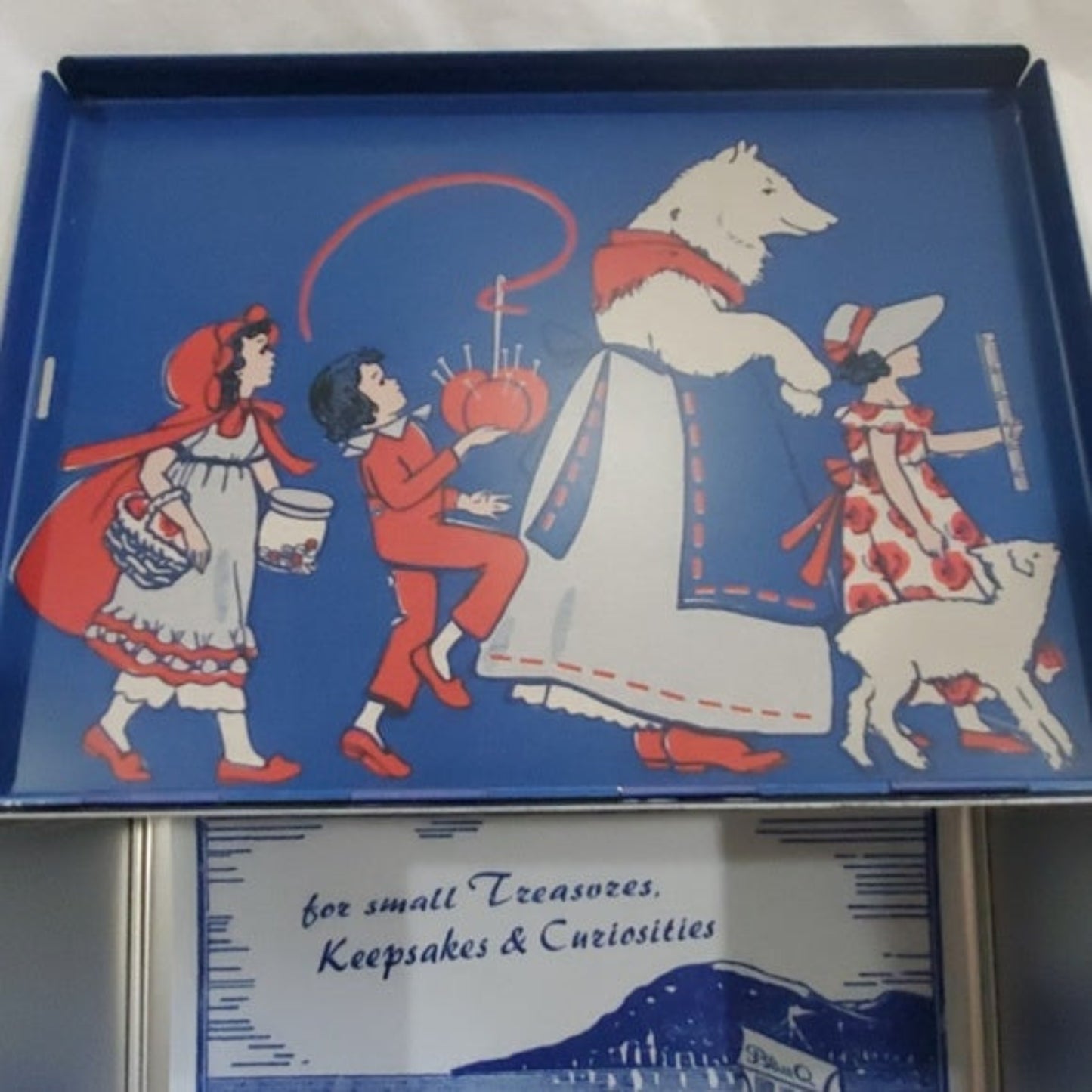 Sewing Supplies TIn