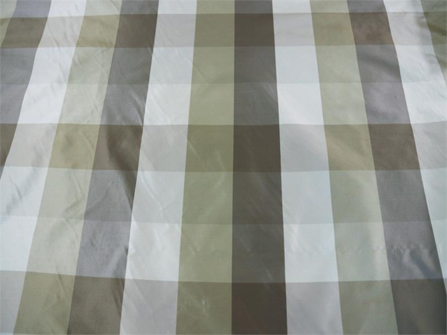 The Hamptons, West Egg - Silk Taffeta - Olive - 1 Yard Remnant