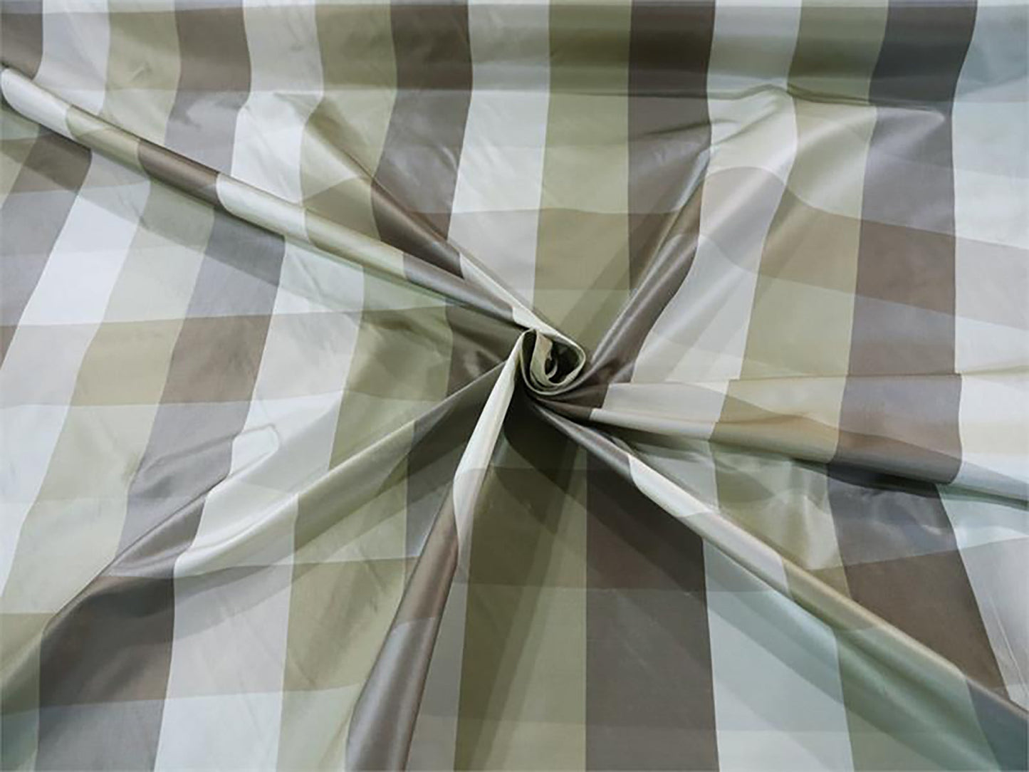 Swatch  - The Hamptons, West Egg - Silk Taffeta - Olive