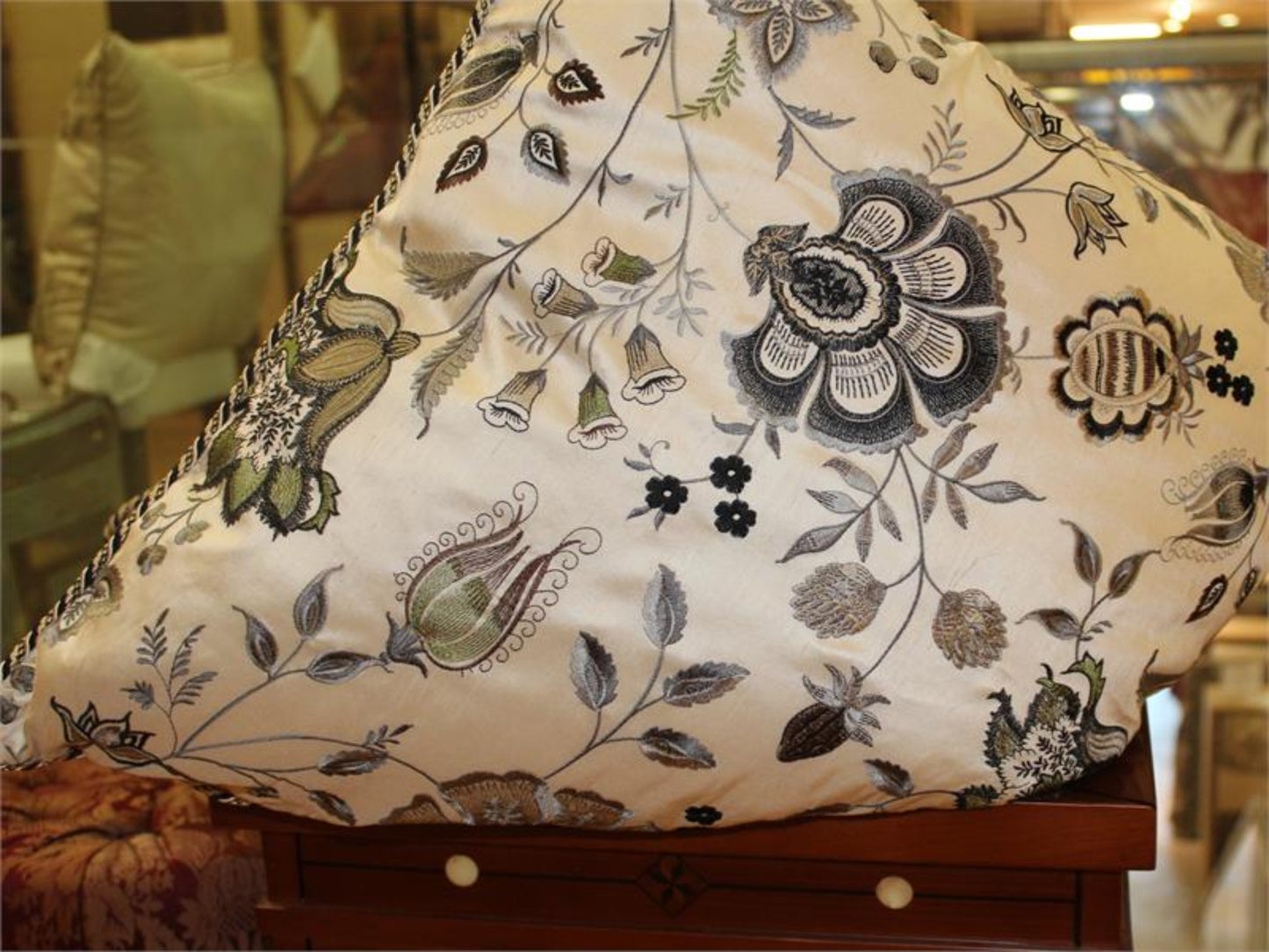 Silk Throw Pillow Shell - Au Jardin - Ivory - Silk Dupioni